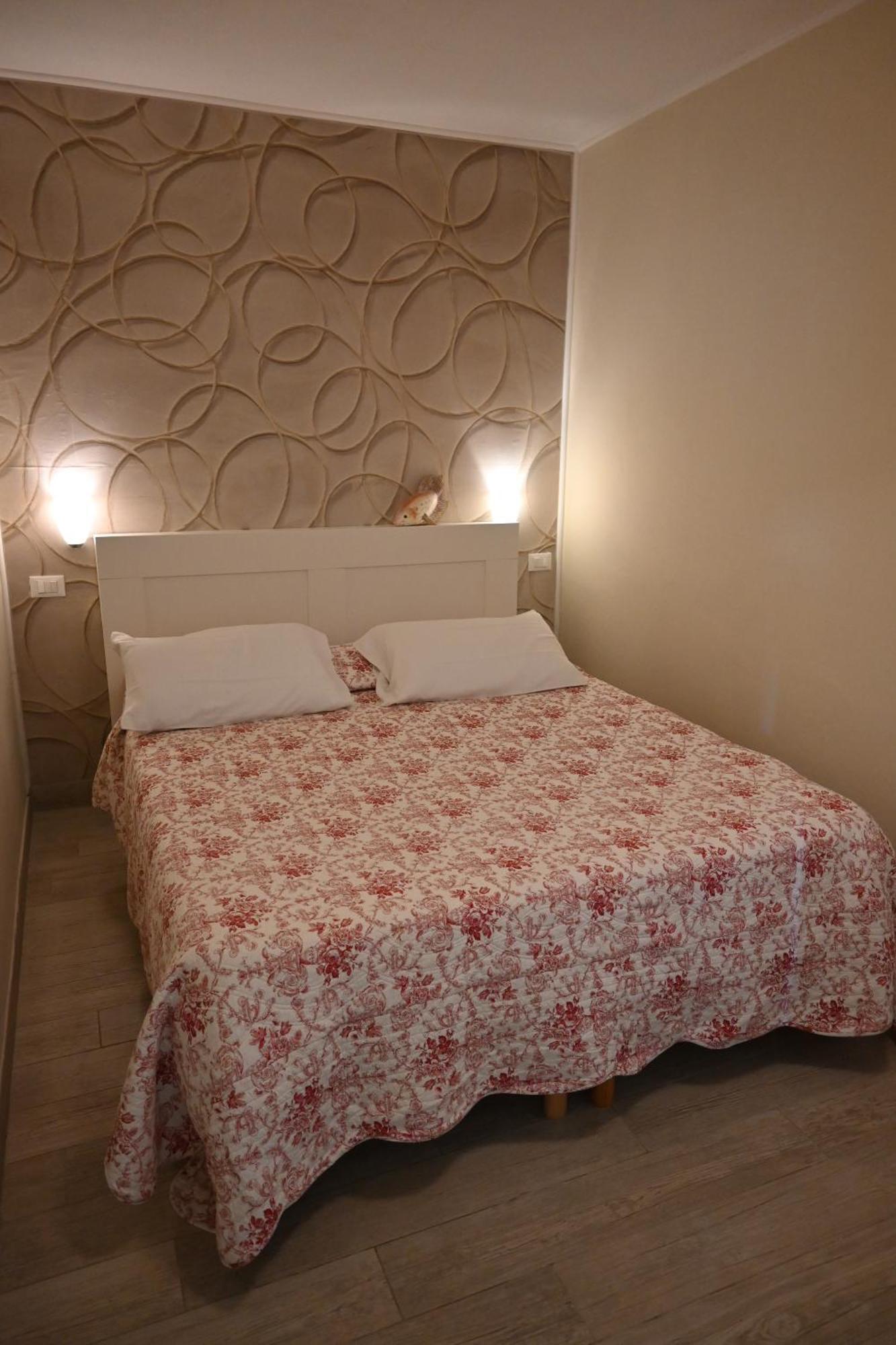 Residence Il Mandorlo Lacona Extérieur photo